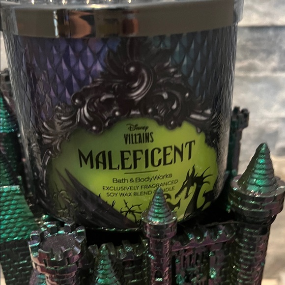 Disney Villains Maleficent Candle with Green and Black Castle Design - Picture 2 of 7